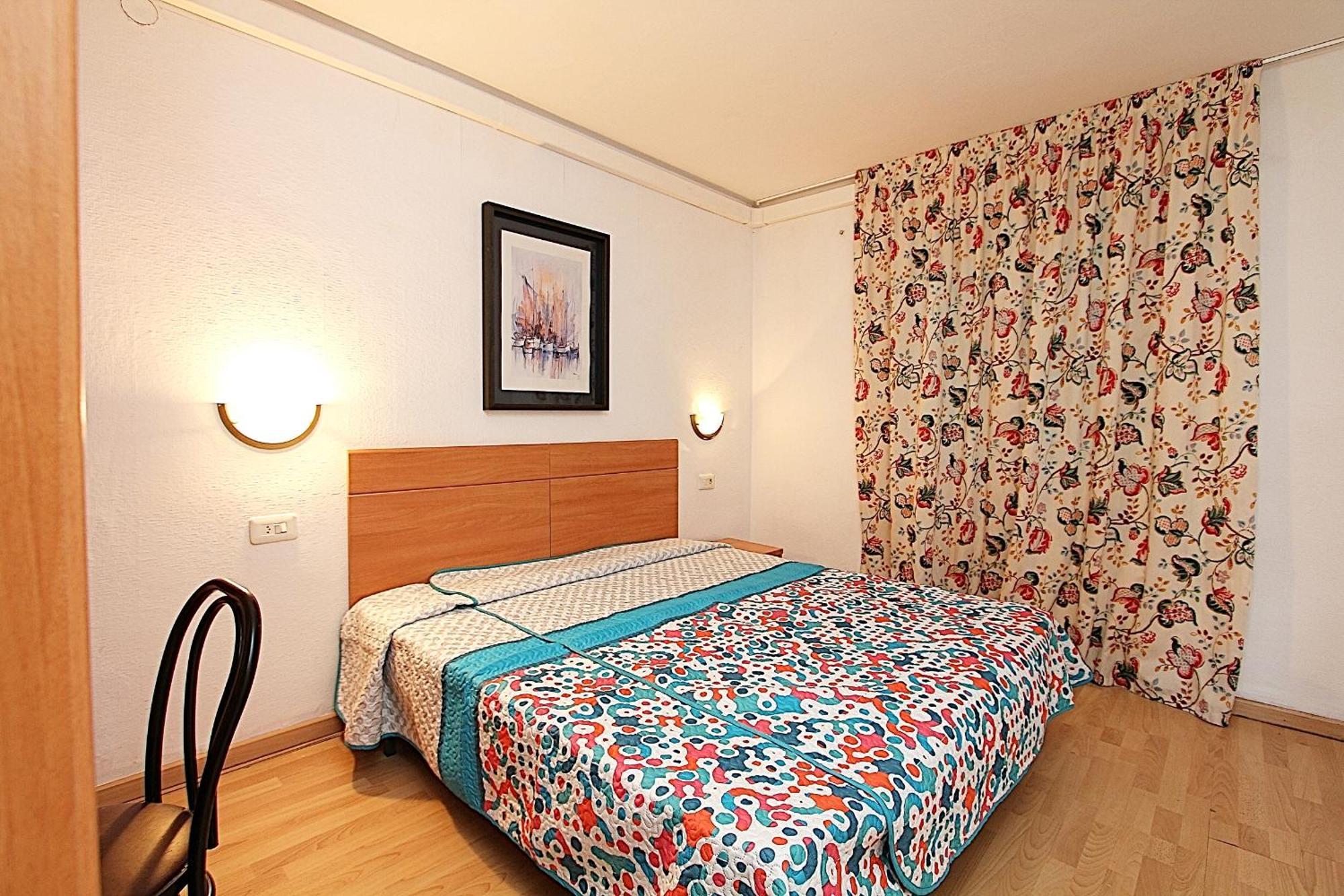 Apartaments Nautic Lloret de Mar Cameră foto
